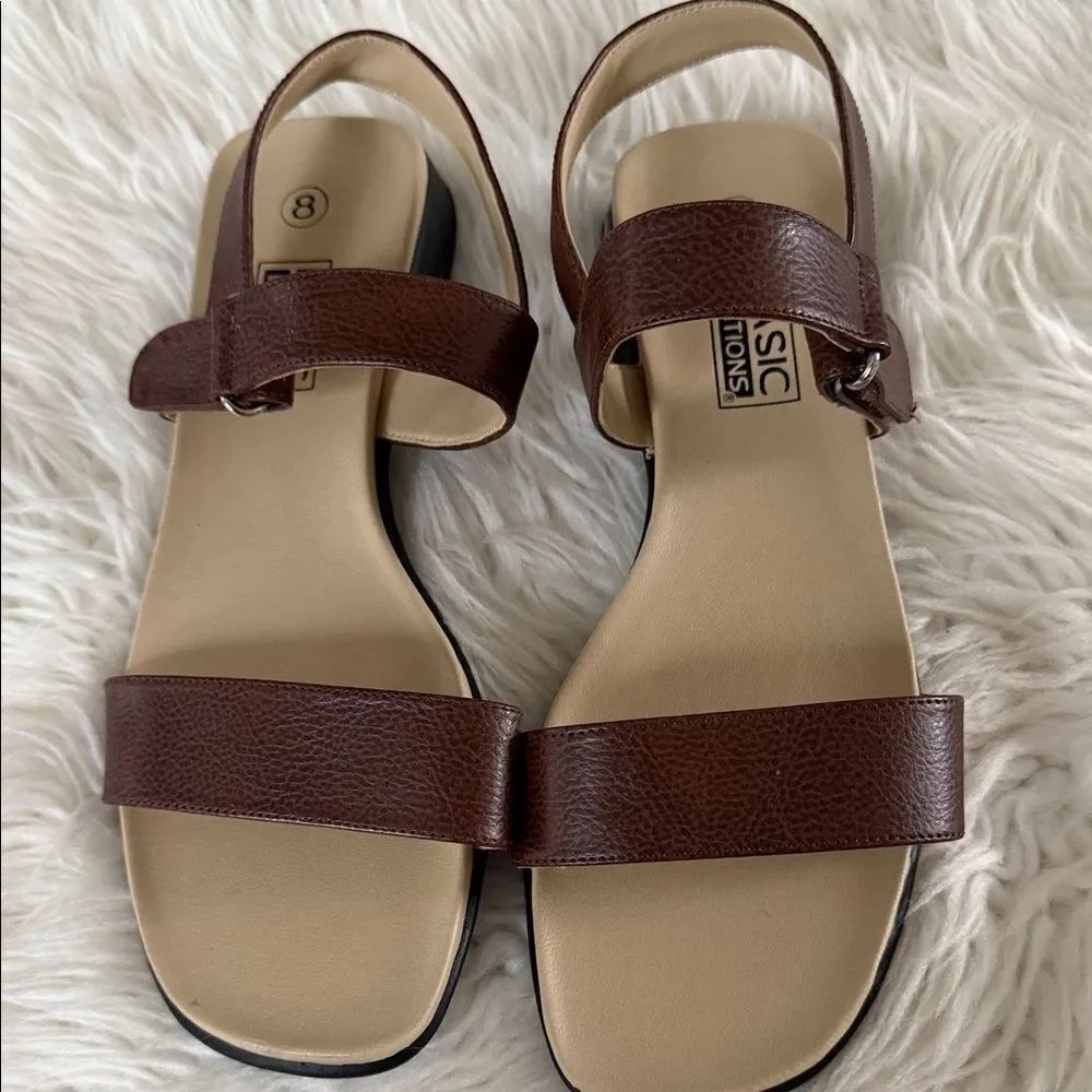 Basic Editions Brown Strap Sandals Size 8    NWOT